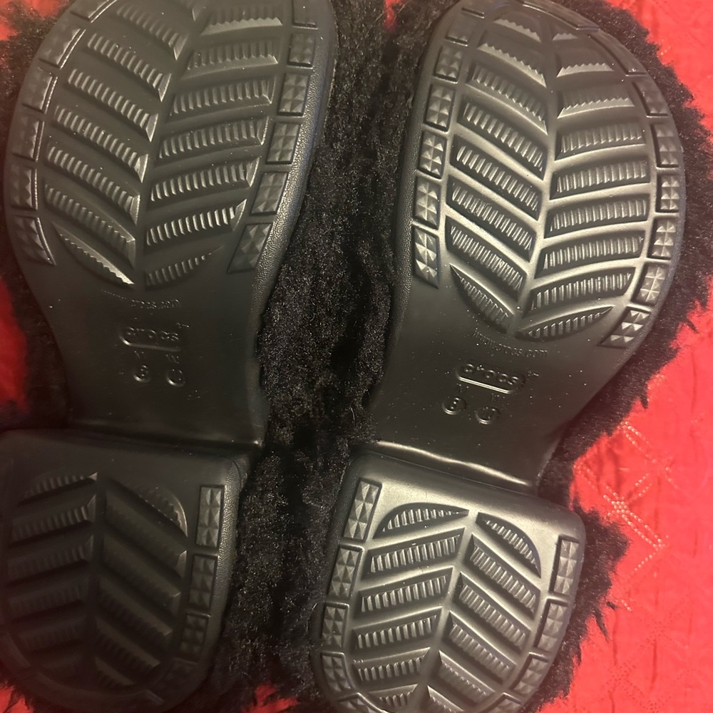 Black Fuzzy platform croc